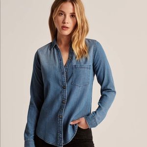 Abercrombie & Fitch denim buttoned shirt
